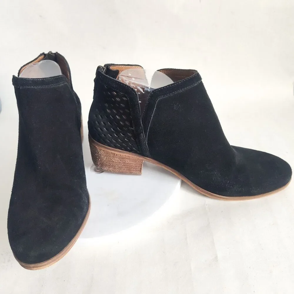Susina V-Cut Boots Size 8 Block Heel Black Perforated Suede Booties Blakely Zip‎